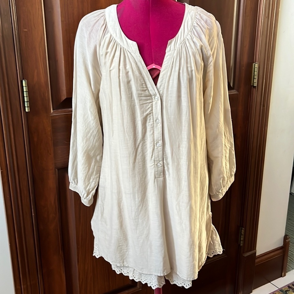 Soft Surroundings   Cotton/Silk khaki Tunic  Eyelet Hemline   Button up Shirt  S